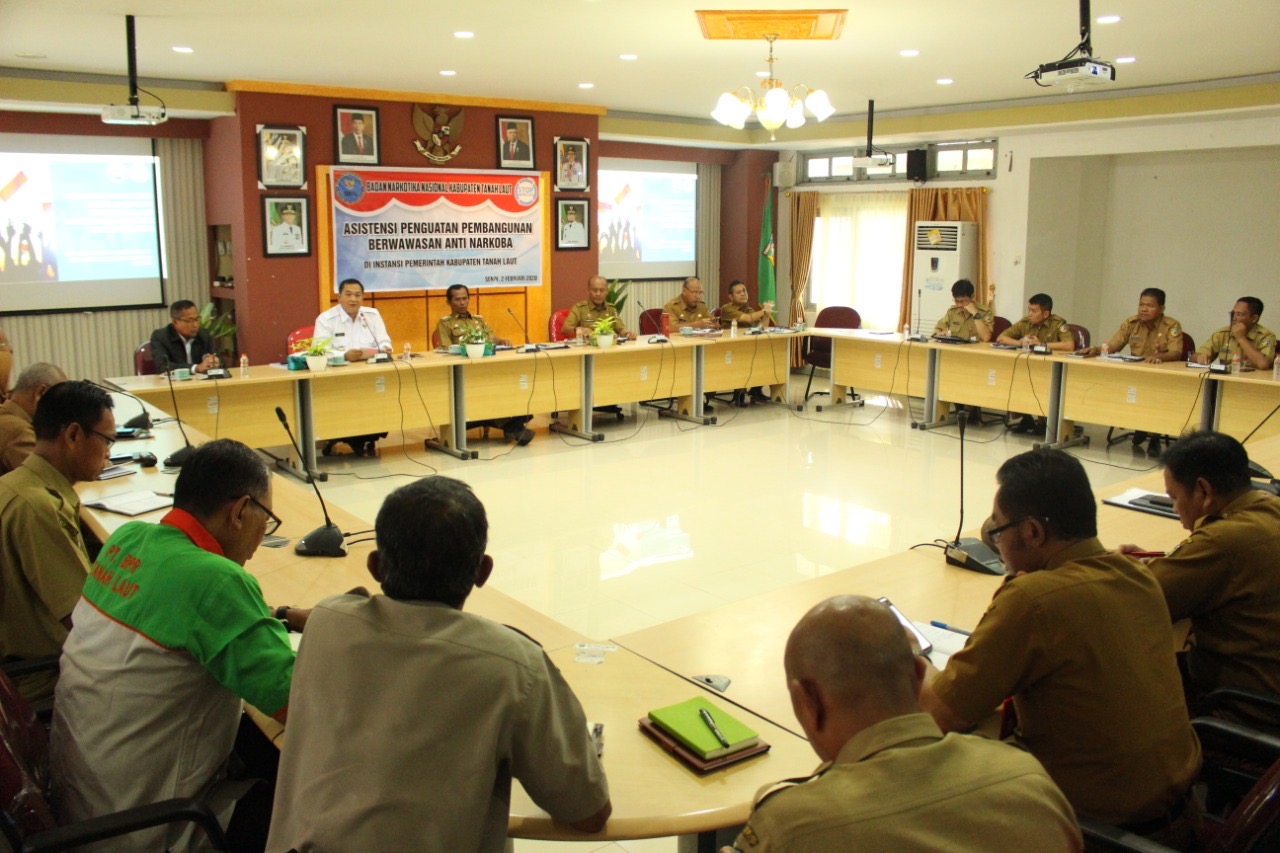 Bupati Tanah Laut Perintahkan Tiap Desa Anggarkan Dana Desa untuk Fasilitasi Kegiatan P4GN di Masing-masing Desa Bupati Tanah Laut Perintahkan Tiap Desa Anggarkan Dana Desa untuk Fasilitasi Kegiatan P4GN di Masing-masing Desa