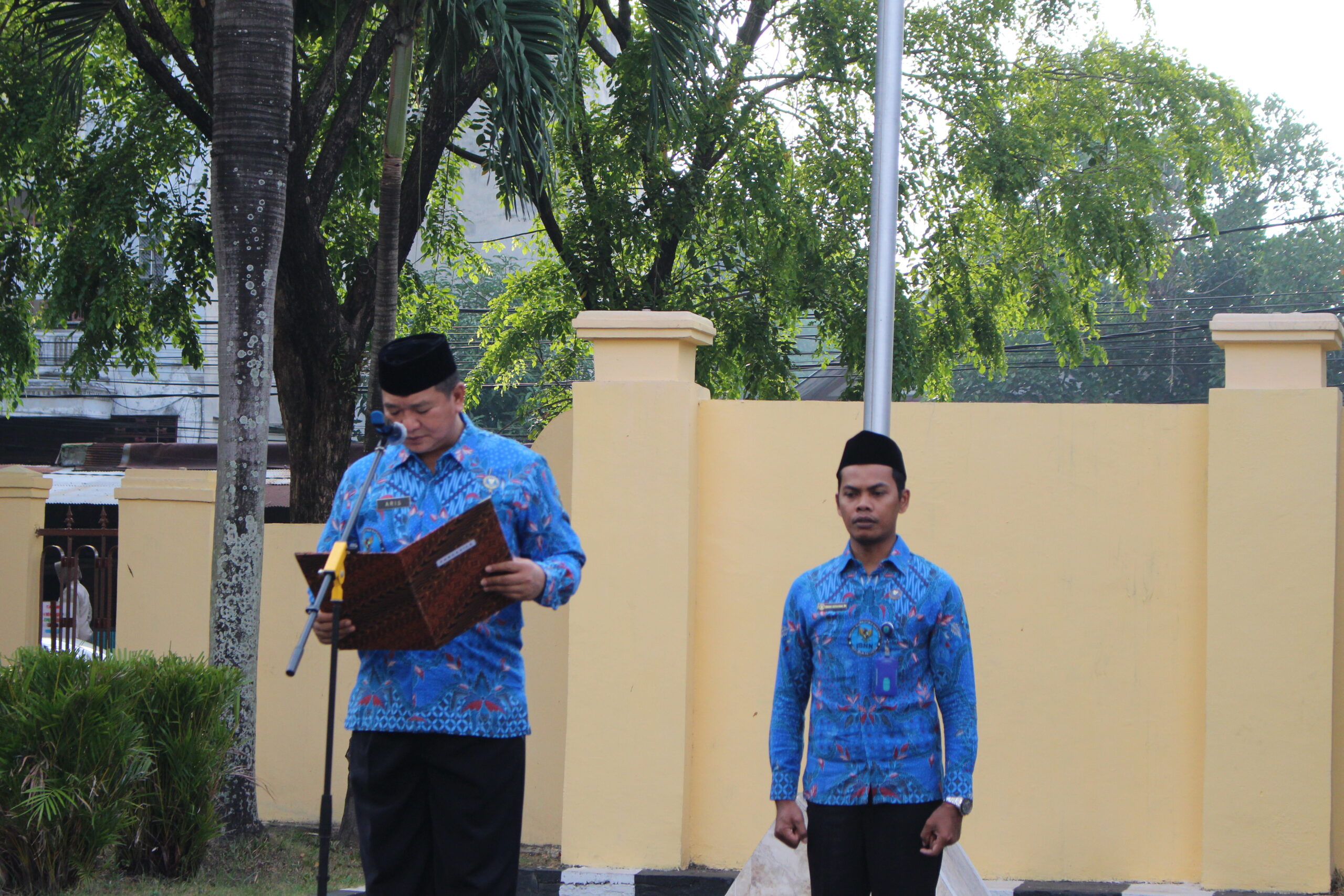 Upacara Peringatan Hari Kesaktian Pancasila di Lingkungan Badan Narkotika Nasional Provinsi Kalimantan Selatan Upacara Peringatan Hari Kesaktian Pancasila di Lingkungan Badan Narkotika Nasional Provinsi Kalimantan Selatan