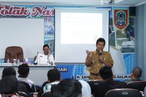 Diseminasi Melalui Talkshow di Lingkungan Masyarakat Diseminasi Melalui Talkshow di Lingkungan Masyarakat