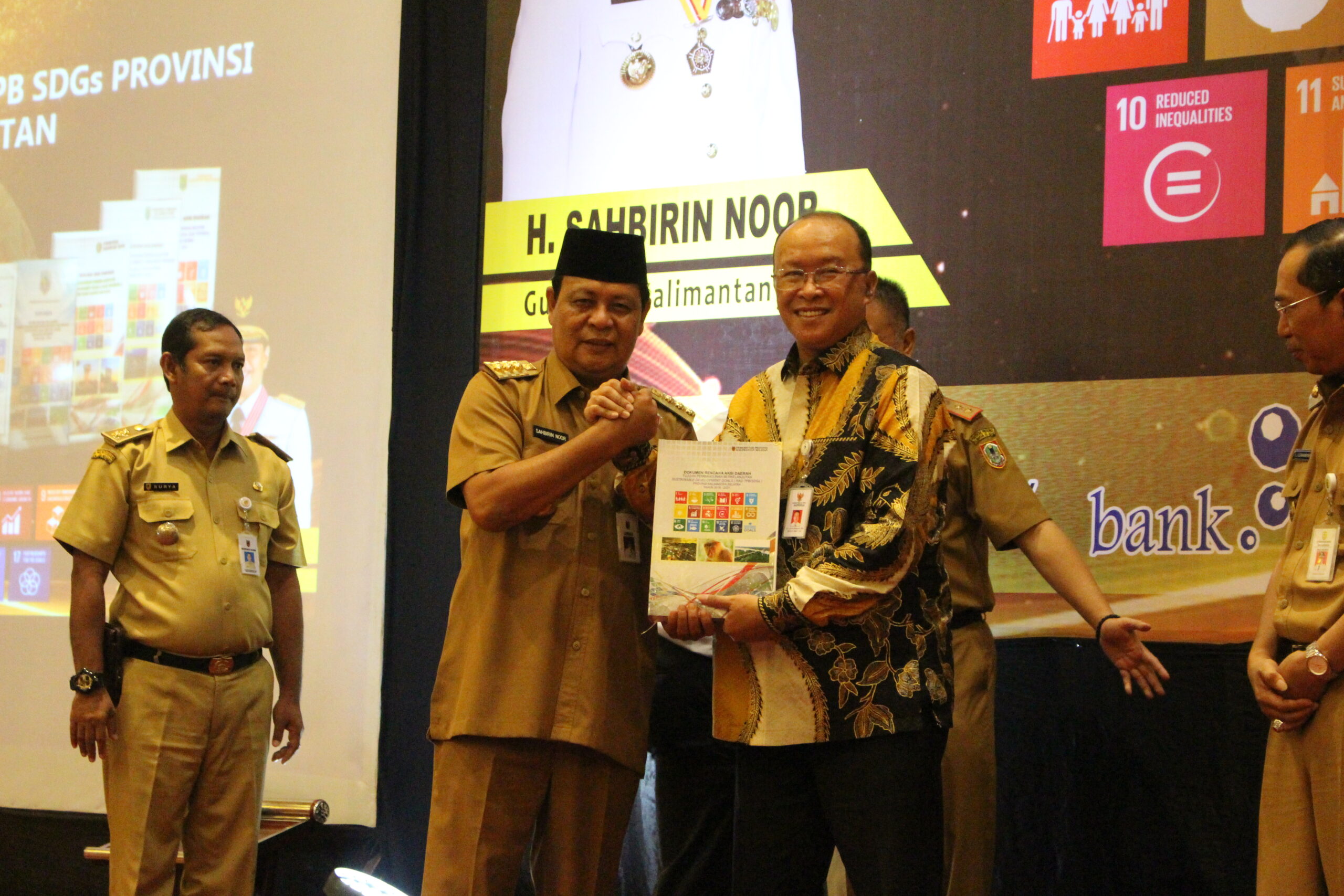 Kepala BNNP Kalsel Hadiri Acara Launching Dokumen Rencana Aksi Daerah (RAD) Tujuan Pengembangan Berkelanjutan (TPB)/Sustainable Develoment Goals (SDGs) Provinsi Kalimantan Selatan Tahun 2018-2021 Kepala BNNP Kalsel Hadiri Acara Launching Dokumen Rencana Aksi Daerah (RAD) Tujuan Pengembangan Berkelanjutan (TPB)/Sustainable Develoment Goals (SDGs) Provinsi Kalimantan Selatan Tahun 2018-2021