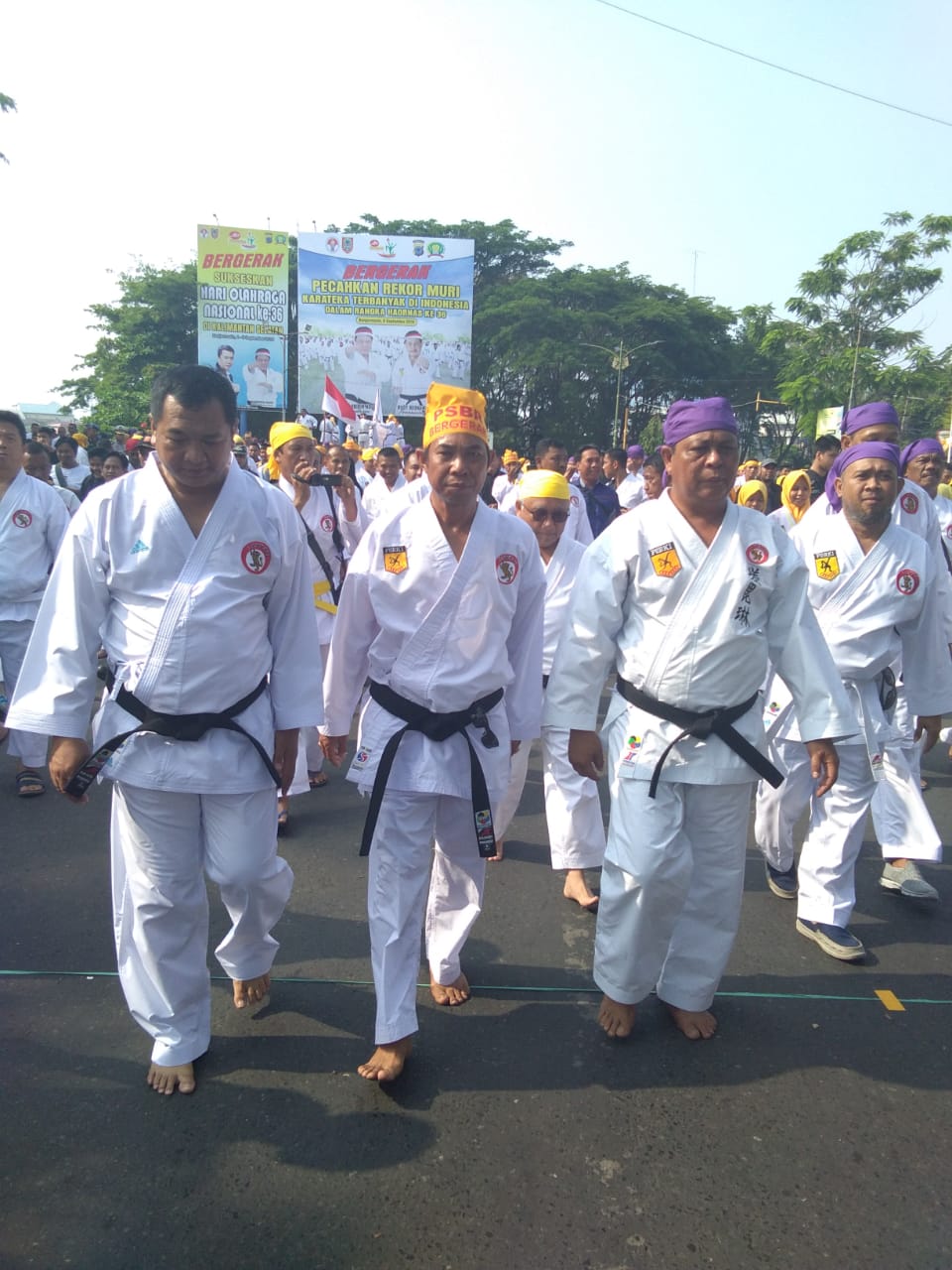 BNNP Kalsel Ikut Berpartisipasi dengan Pemprov Kalsel dalam Pemecahan Rekor MURI Gerakan KATA dengan Karateka Terbanyak BNNP Kalsel Ikut Berpartisipasi dengan Pemprov Kalsel dalam Pemecahan Rekor MURI Gerakan KATA dengan Karateka Terbanyak