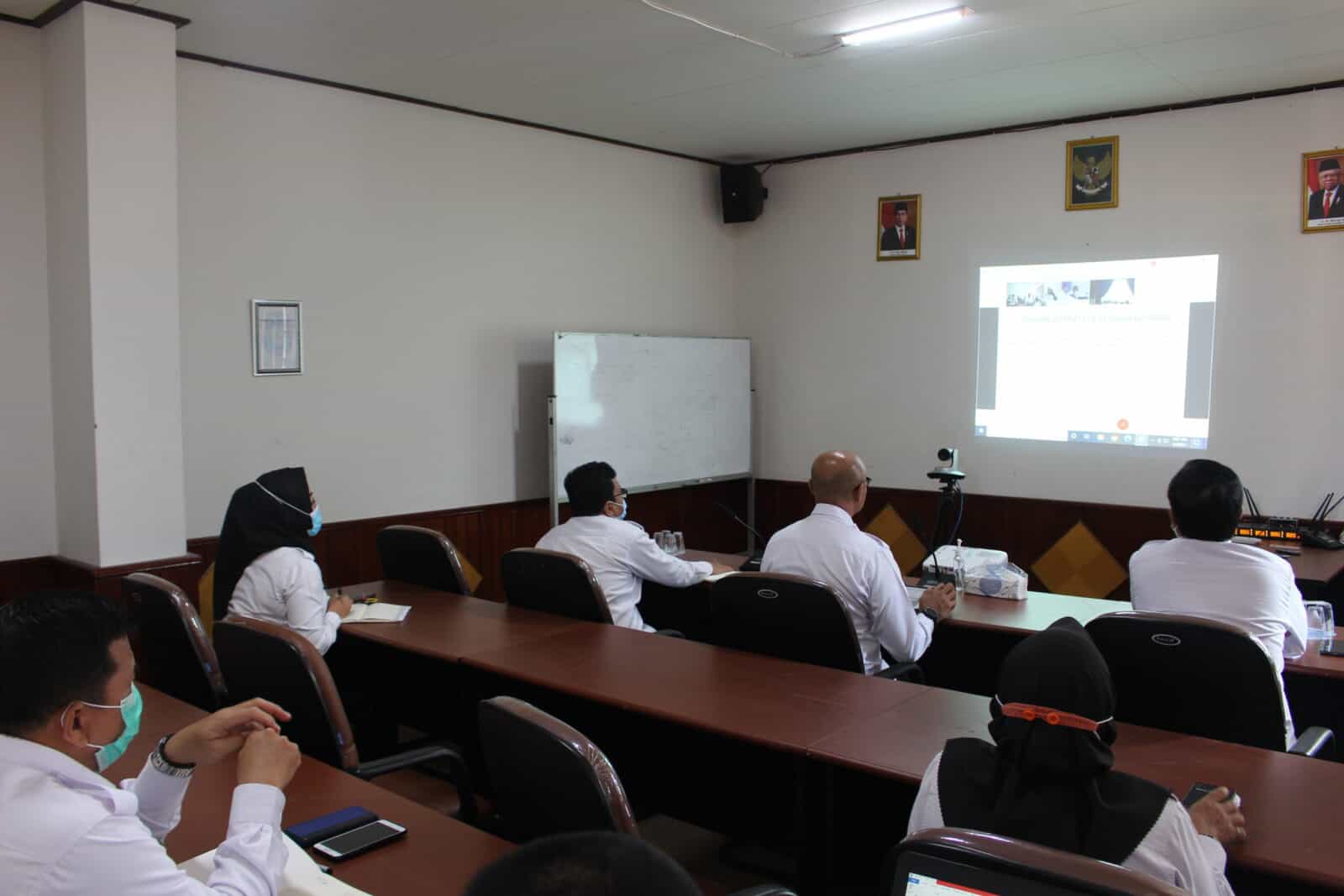 Kepala BNN RI, Drs. Petrus R. Golose Tekankan untuk Meningkatkan Kepercayaan Masyarakat, dan Program BNN Harus dirasakan oleh Masyarakat Kepala BNN RI, Drs. Petrus R. Golose Tekankan untuk Meningkatkan Kepercayaan Masyarakat, dan Program BNN Harus dirasakan oleh Masyarakat