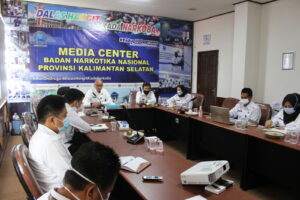 Tim Cyber Troops BNNP Kalsel Dituntut untuk Kreatif