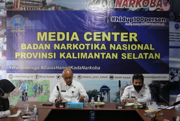 Tim Cyber Troops BNNP Kalsel Dituntut untuk Kreatif Tim Cyber Troops BNNP Kalsel Dituntut untuk Kreatif