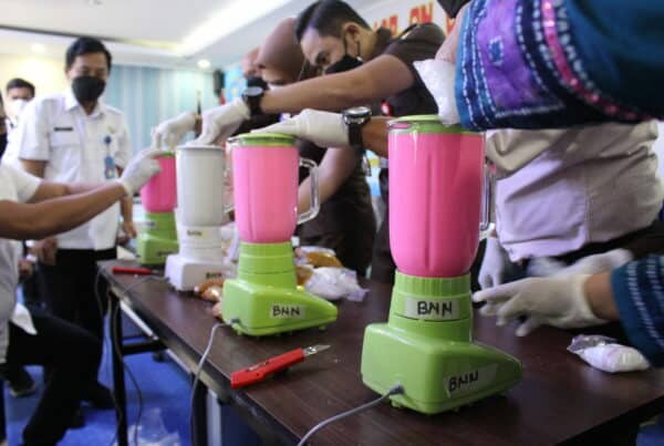 BNNP Kalsel Musnahkan 8 Kilogram Shabuadan Narkotika Nasional Provinsi (BNNP) Kalimantan Selatan (Kalsel) melaksanakan pemusnahan barang bukti tindak pidana narkotika jenis sabu dan ekstasi, Kamis (25/2/2021).