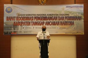 Kepala BNNP Kalsel Membuka Secara Resmi Rapat Koordinasi Pengembangan dan Pembinaan Kabupaten Tanggap Ancaman Narkoba