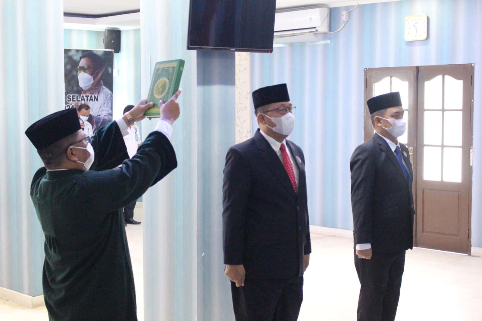 Kepala BNNP Kalsel Lantik Pejabat Eselon III di Lingkungan BNNP Kalsel Kepala BNNP Kalsel Lantik Pejabat Eselon III di Lingkungan BNNP Kalsel