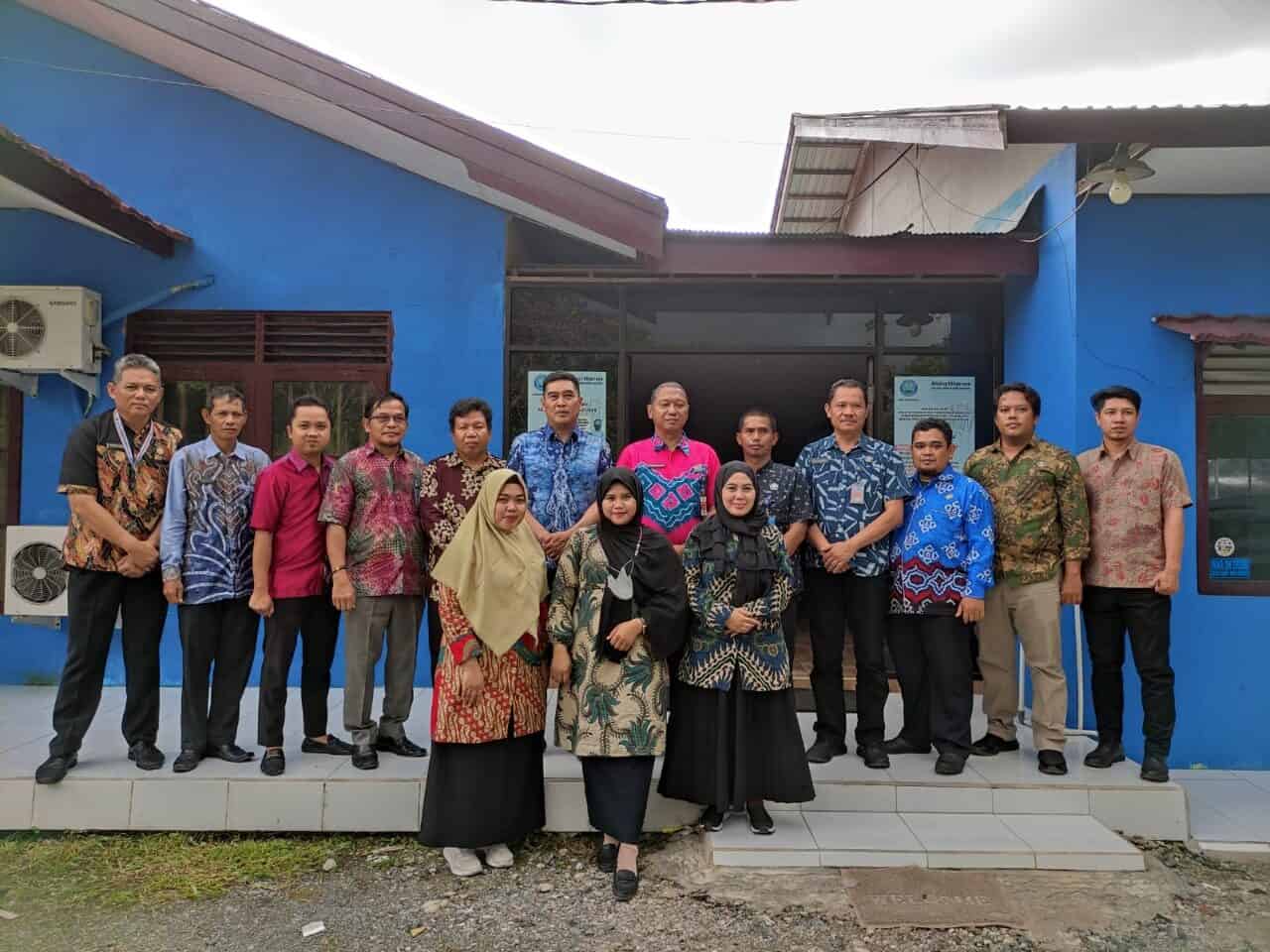 Kabag Umum dan Kabid Pemberantasan BNNP Kalsel Melakukan Kunjungan ke BNNK Barito Kuala Terkait Supervisi Manajemen Kinerja Kabag Umum dan Kabid Pemberantasan BNNP Kalsel Melakukan Kunjungan ke BNNK Barito Kuala Terkait Supervisi Manajemen Kinerja