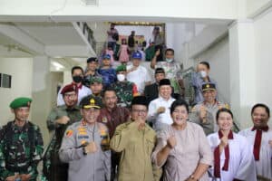 Kepala BNNP Kalsel Bersama Forkopimda Kalsel Kunjungi Gereja-gereja di Banjarmasin
