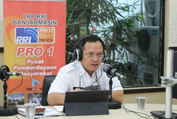 Kepala BNNP Kalsel Bahas Capaian BNNP Kalsel Selama 2022 pada Dialog Interaktif Lintas Banjarmasin Pagi Pro 1 RRI Banjarmasin