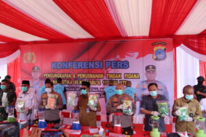 Kepala BNNP Kalsel Hadiri Konferensi Pers Pengungkapan dan Pemusnahan Tindak Pidana Narkotika 45 Kg Shabu dan 11 Ribu XTC