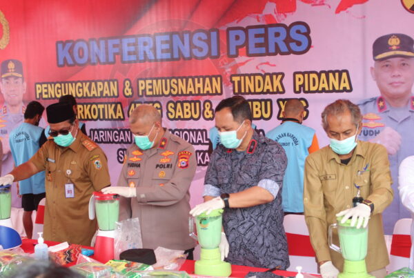 Kepala BNNP Kalsel Hadiri Konferensi Pers Pengungkapan dan Pemusnahan Tindak Pidana Narkotika 45 Kg Shabu dan 11 Ribu XTC