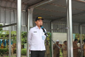 Gema Anti Narkotika Menyanyikan Lagu Mars BNN “Anti Narkoba” di SMKN 5 Banjarmasin.
