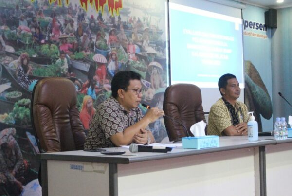 BNNP Kalsel melaksankan kegiatan Evaluasi dan Sinkronisasi Pelaporan Kinerja BNNK/Kota Jajaran BNNP Kalsel. BNNP Kalsel melaksankan kegiatan Evaluasi dan Sinkronisasi Pelaporan Kinerja BNNK/Kota Jajaran BNNP Kalsel.