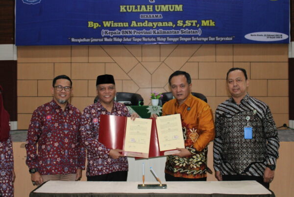 Kepala BNNP Kalsel Tandatangani MoU dengan Universitas Muhammadiyah Banjarmasin Sekaligus Berikan Kuliah Umum