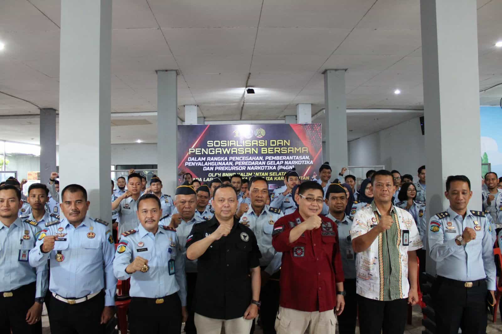 BNNP Kalsel Sosialisasikan P4GN di Lapas Narkotika Karang Intan. BNNP Kalsel Sosialisasikan P4GN di Lapas Narkotika Karang Intan.