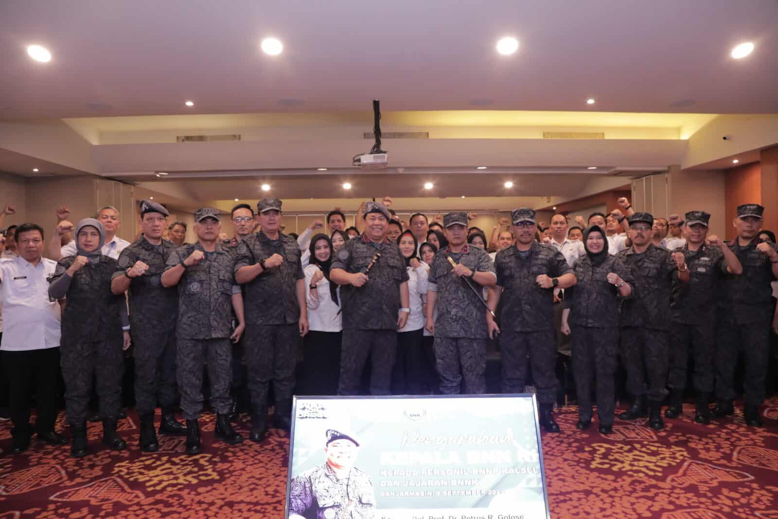 Kepala BNN RI Apresiasi Kinerja Pegawai BNNP Kalsel dan Jajaran Kepala BNN RI Apresiasi Kinerja Pegawai BNNP Kalsel